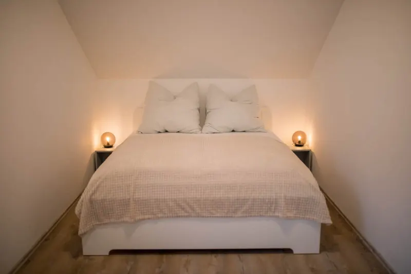 Zweites Schlafzimmer mit Doppelbett