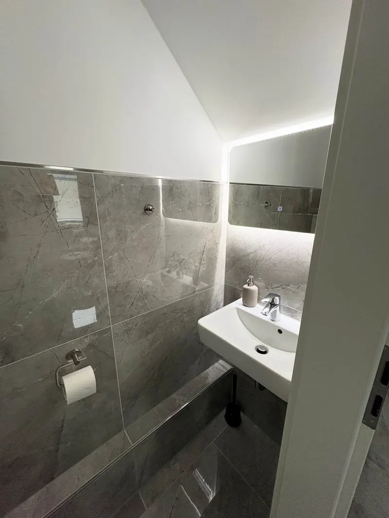 Waschbecken im Gäste-WC